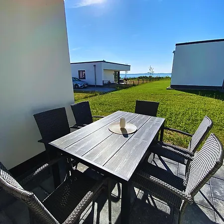 Apartment Seeliebe Schwerin - Pkw, Teilweise Mit Privater Sauna, Wlan, Xxl-balkon O Terrasse, Seeblick