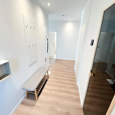 Seeliebe Schwerin - Pkw, Teilweise Mit Privater Sauna, Wlan, Xxl-balkon O Terrasse, Seeblick Apartment *