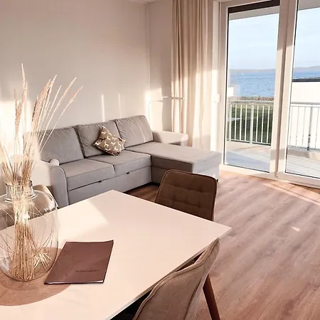 Seeliebe - Teilweise Mit Privater Sauna, Seeblick, Parkplatz, Wlan Schwerin