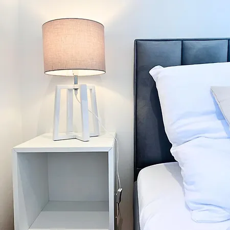 Apartment Seeliebe Schwerin - Pkw, Teilweise Mit Privater Sauna, Wlan, Xxl-balkon O Terrasse, Seeblick