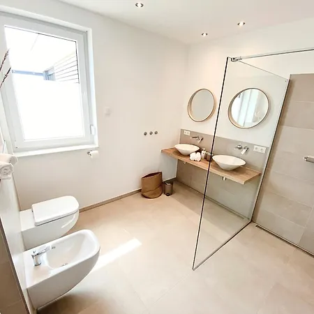 Seeliebe Schwerin - Pkw, Teilweise Mit Privater Sauna, Wlan, Xxl-balkon O Terrasse, Seeblick *