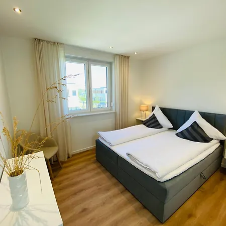 Seeliebe Schwerin - Pkw, Teilweise Mit Privater Sauna, Wlan, Xxl-balkon O Terrasse, Seeblick Apartment