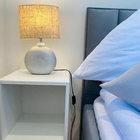 Seeliebe - Teilweise Mit Privater Sauna, Seeblick, Parkplatz, Wlan * Schwerin