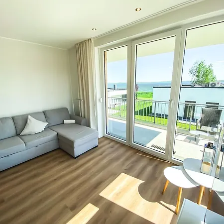 Seeliebe Schwerin - Pkw, Teilweise Mit Privater Sauna, Wlan, Xxl-balkon O Terrasse, Seeblick Apartment