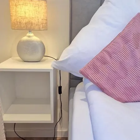 Apartment Seeliebe - Pkw, Teilweise Mit Privater Sauna, Wlan, Xxl-balkon O Terrasse, Seeblick Schwerin (Mecklenburg-Vorpommern)