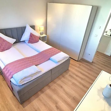 Seeliebe Schwerin - Pkw, Teilweise Mit Privater Sauna, Wlan, Xxl-balkon O Terrasse, Seeblick Apartment Schwerin (Mecklenburg-Vorpommern)