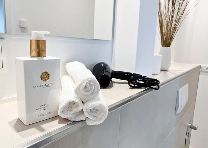 Seeliebe - Seeblick, Parkplatz, Teilweise Private Sauna, Wlan * Schwerin (Mecklenburg-Vorpommern)