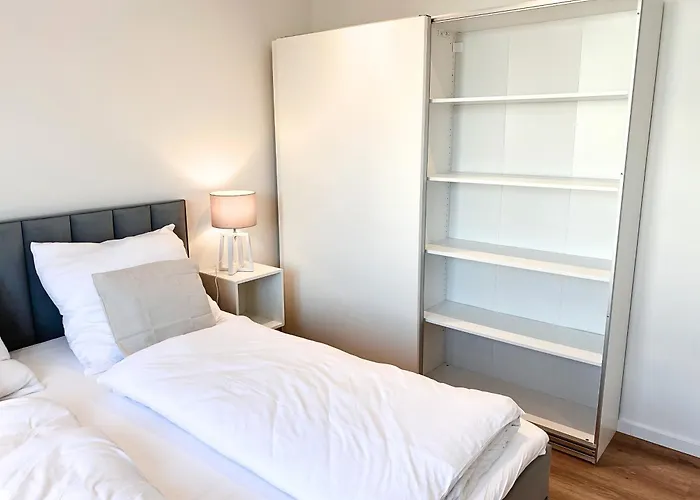 Seeliebe - Seeblick, Parkplatz, Teilweise Private Sauna, Wlan * Schwerin (Mecklenburg-Vorpommern)